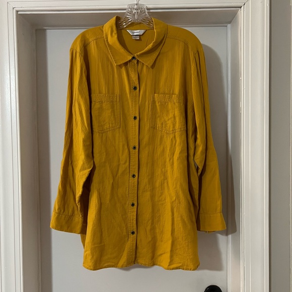 CJ Banks Blouse Button Up Mustard Yellow Lightweight Pintuck Plus 2X - Picture 1 of 6